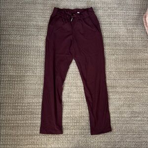 Lululemon Athletica Burgundy on the fly pants